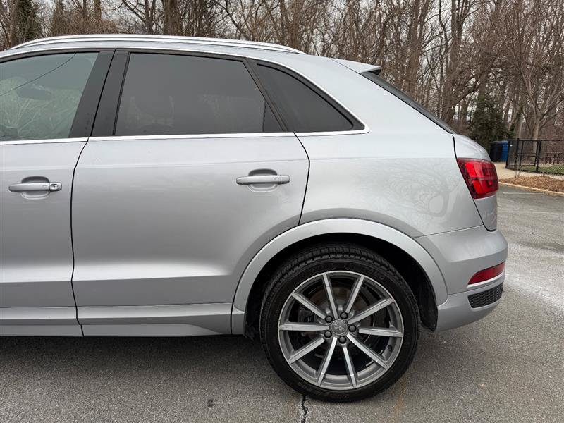 Used 2018 Audi Q3 2.0T Premium Plus w/ Premium Plus Package AWD/4WD image 12