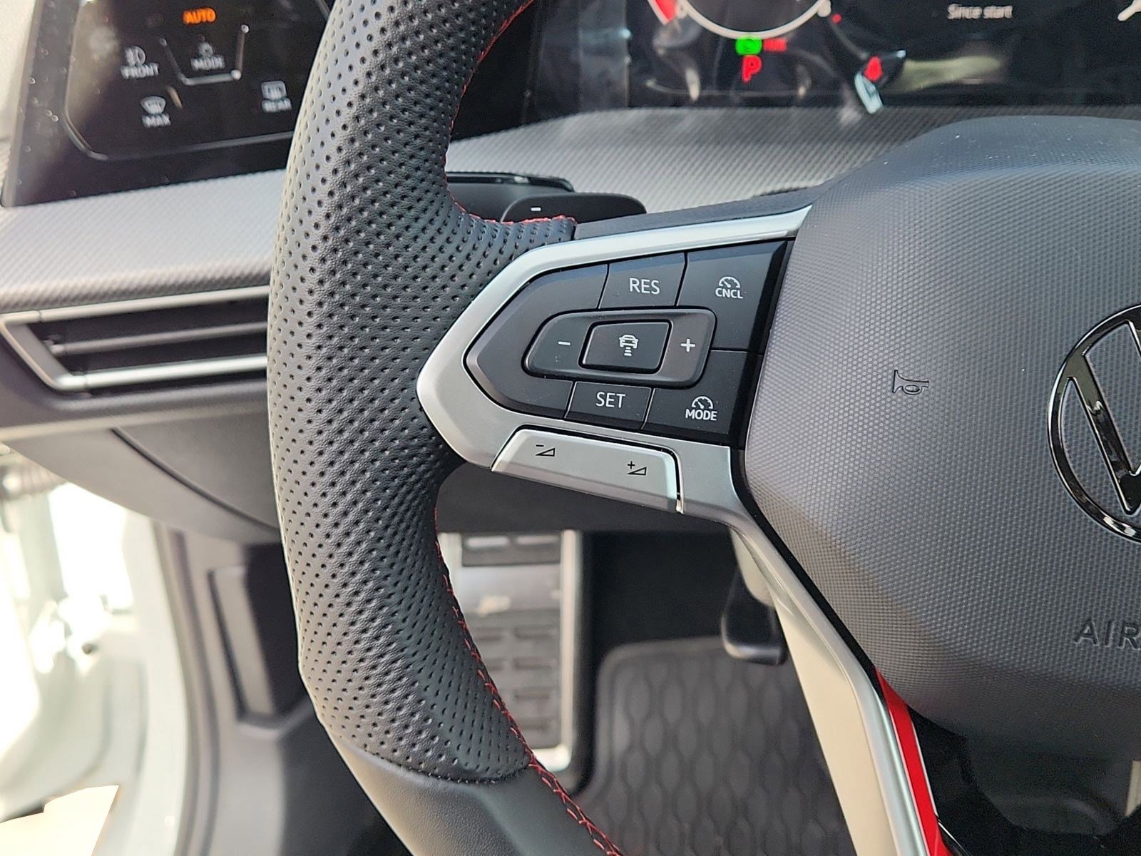 New 2026 Volkswagen Golf SE image 19