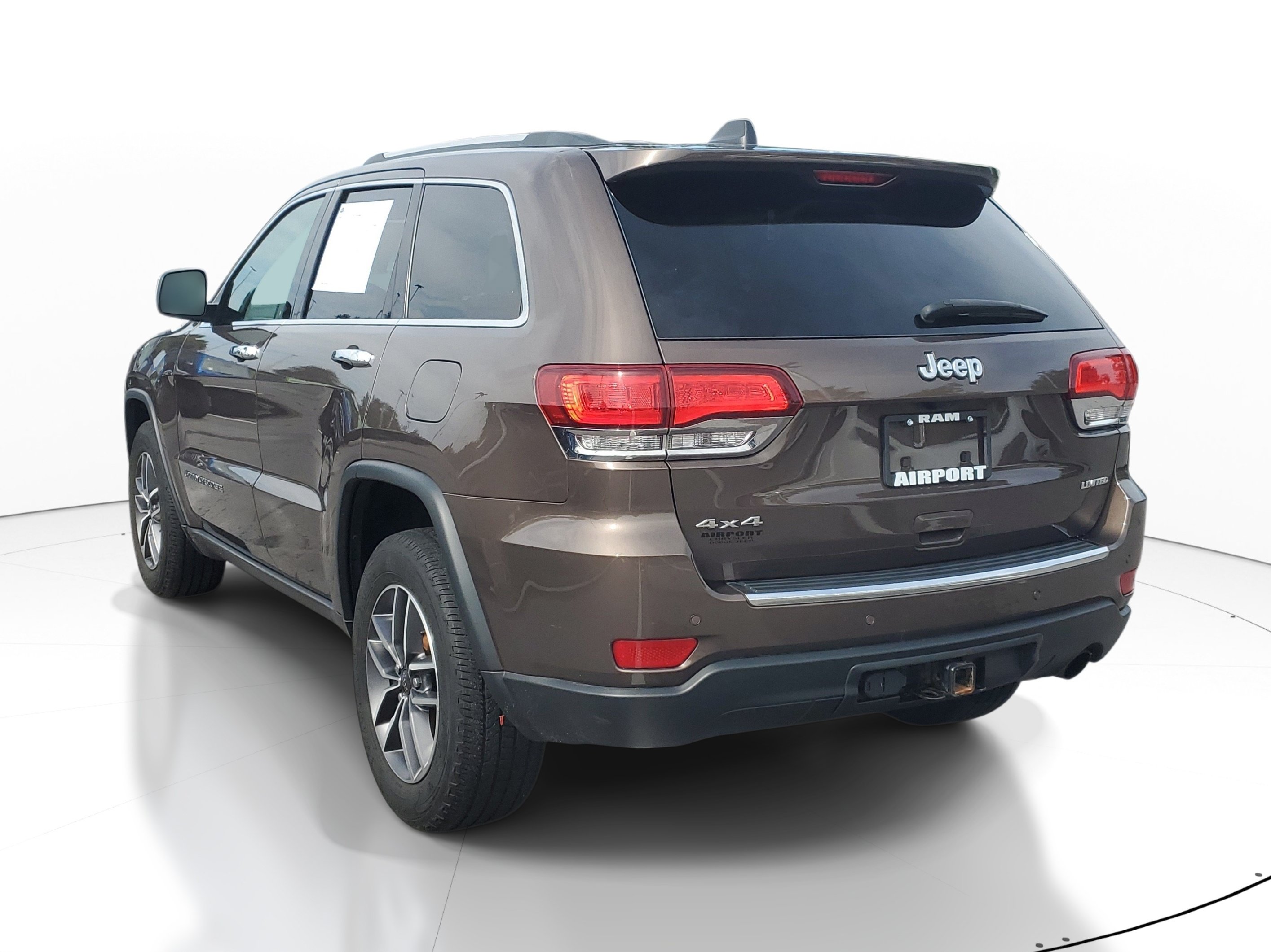 Used 2021 Jeep Grand Cherokee Limited w/ Luxury Group II AWD/4WD image 5