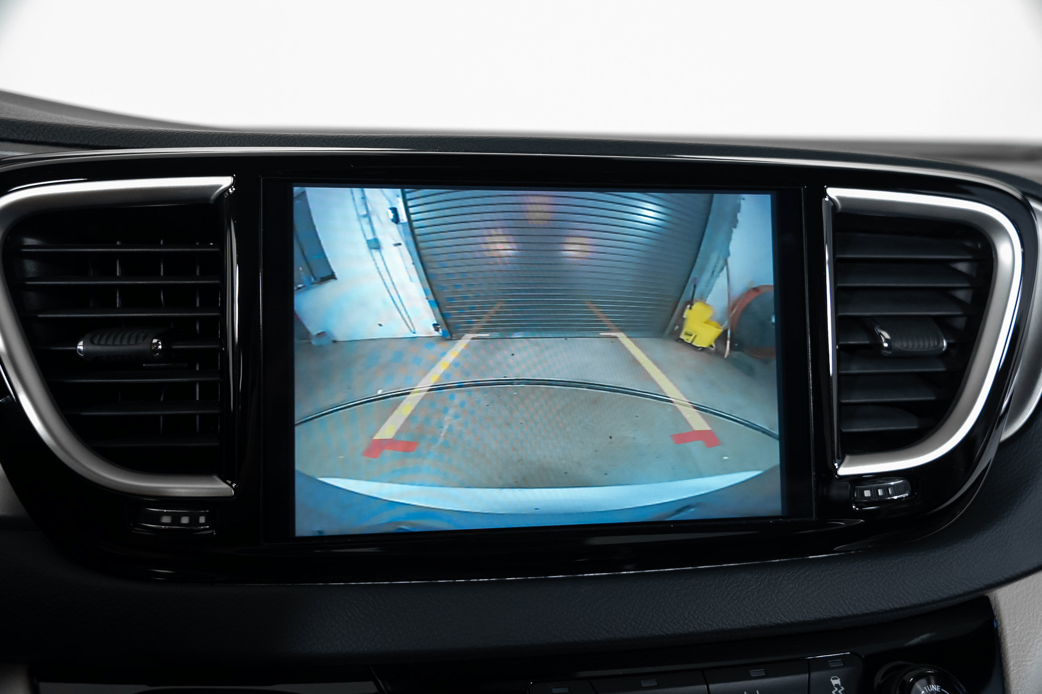 Used 2023 Chrysler Pacifica Touring-L FWD image 35