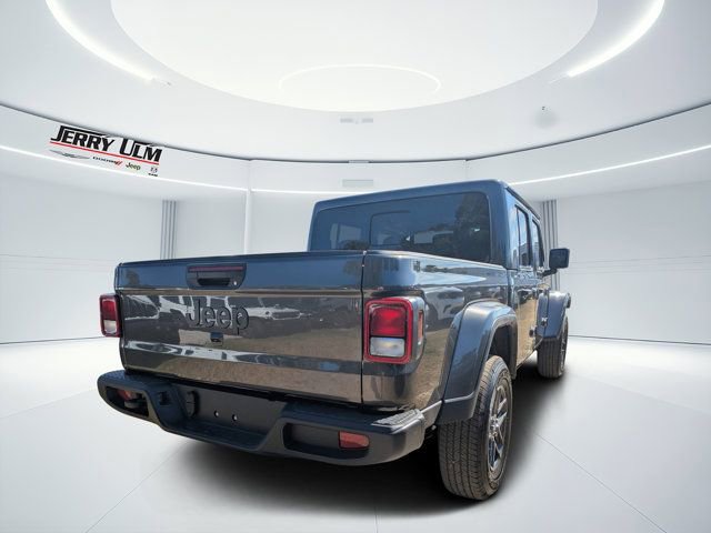 New 2025 Jeep Gladiator Sport image 3
