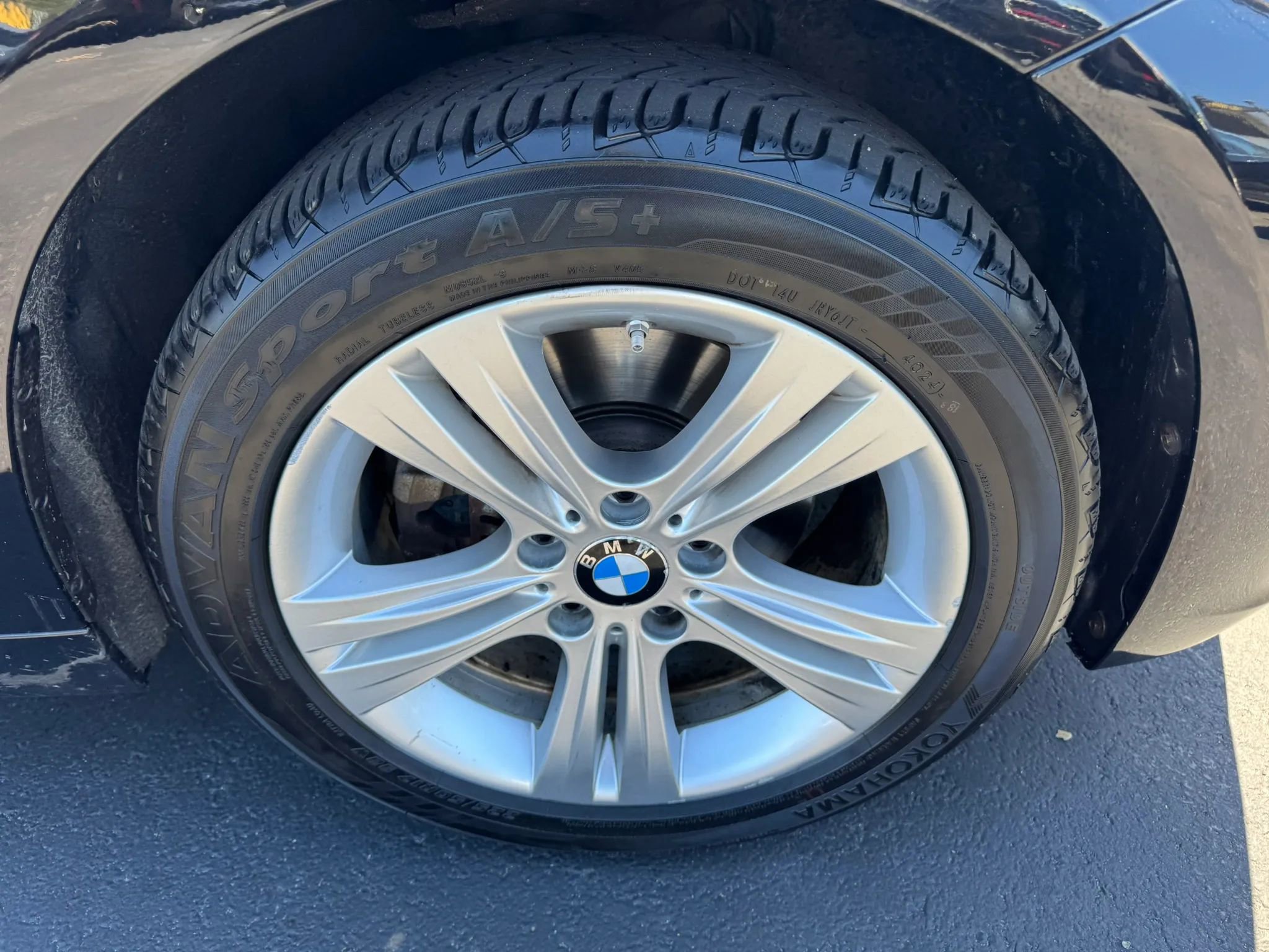 Used 2017 BMW 330i xDrive Sedan AWD/4WD image 18