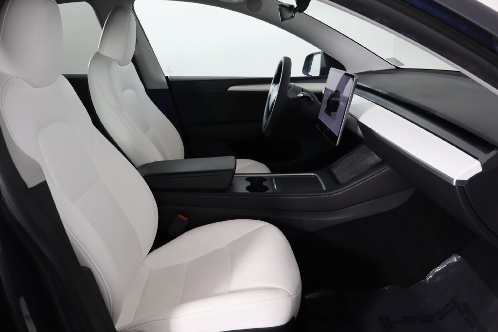 Used 2023 Tesla Model Y Long Range AWD/4WD image 16
