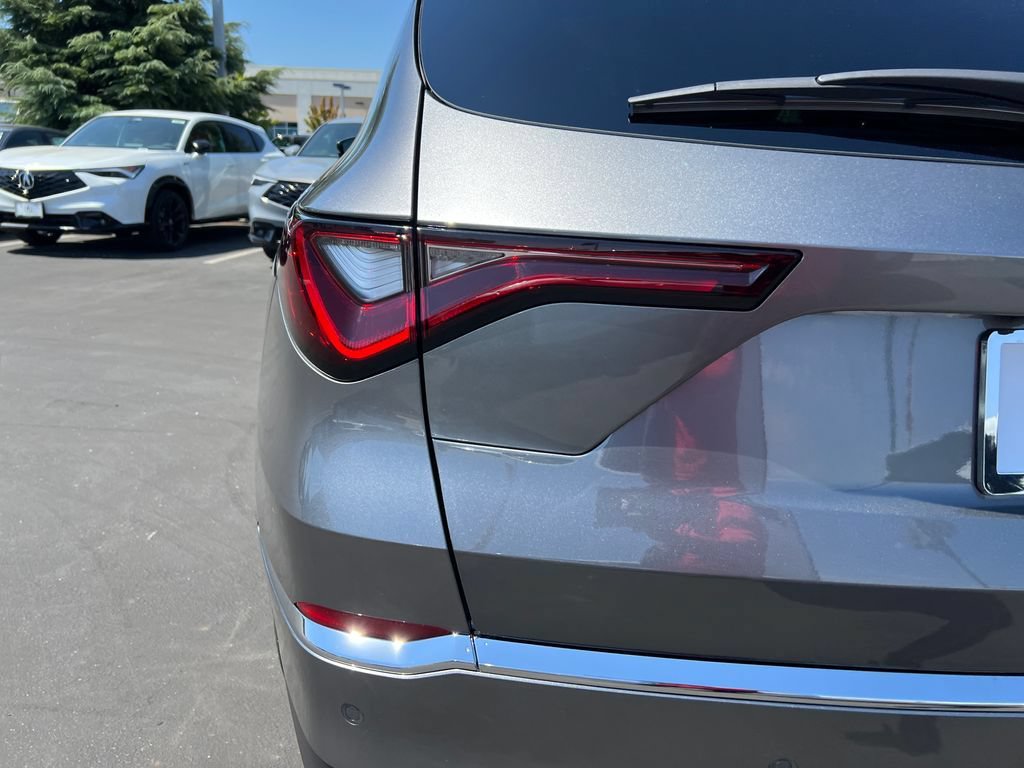 Certified 2026 Acura MDX FWD w/ Technology Package image 10