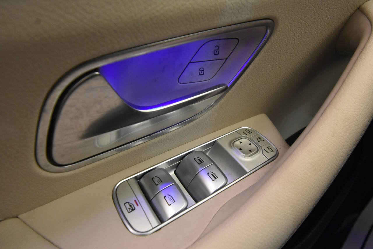 Used 2020 Mercedes-Benz GLE 350 4MATIC image 34