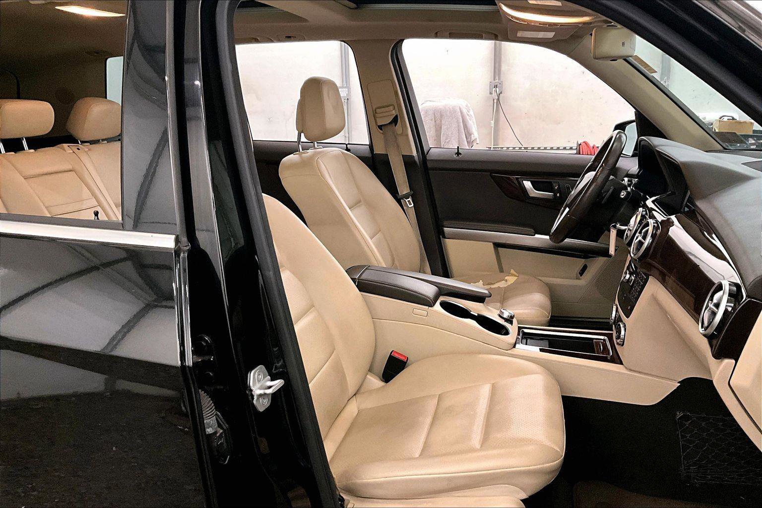 Used 2015 Mercedes-Benz GLK 350 4MATIC image 8