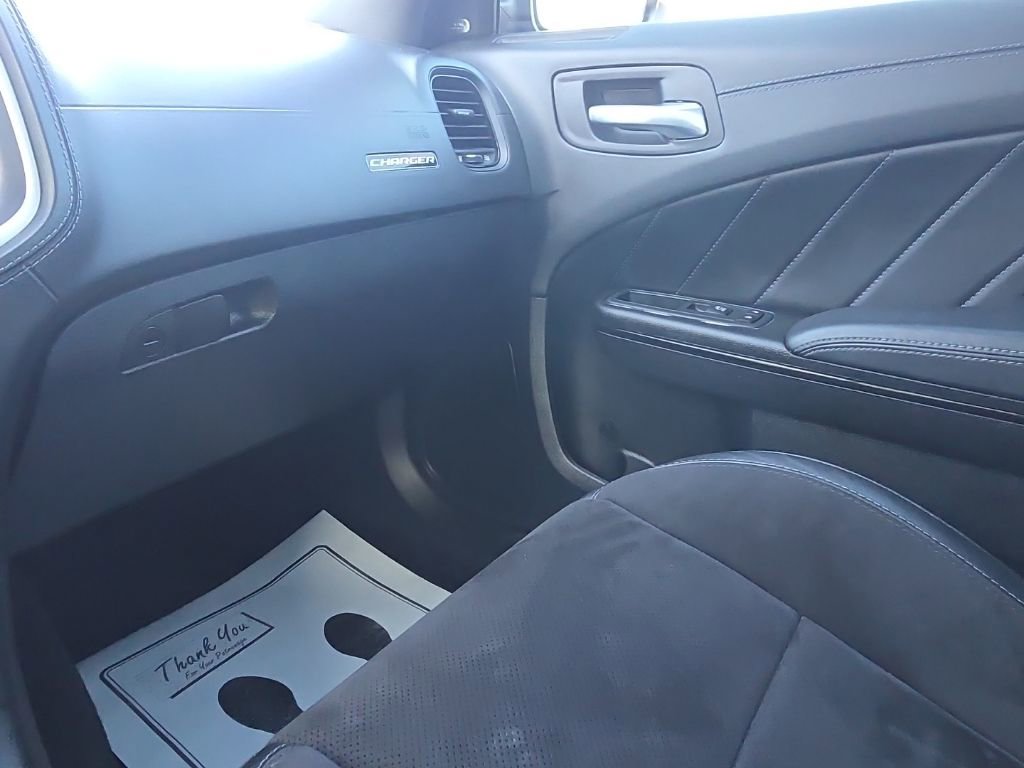 Used 2022 Dodge Charger R/T w/ Plus Group image 17