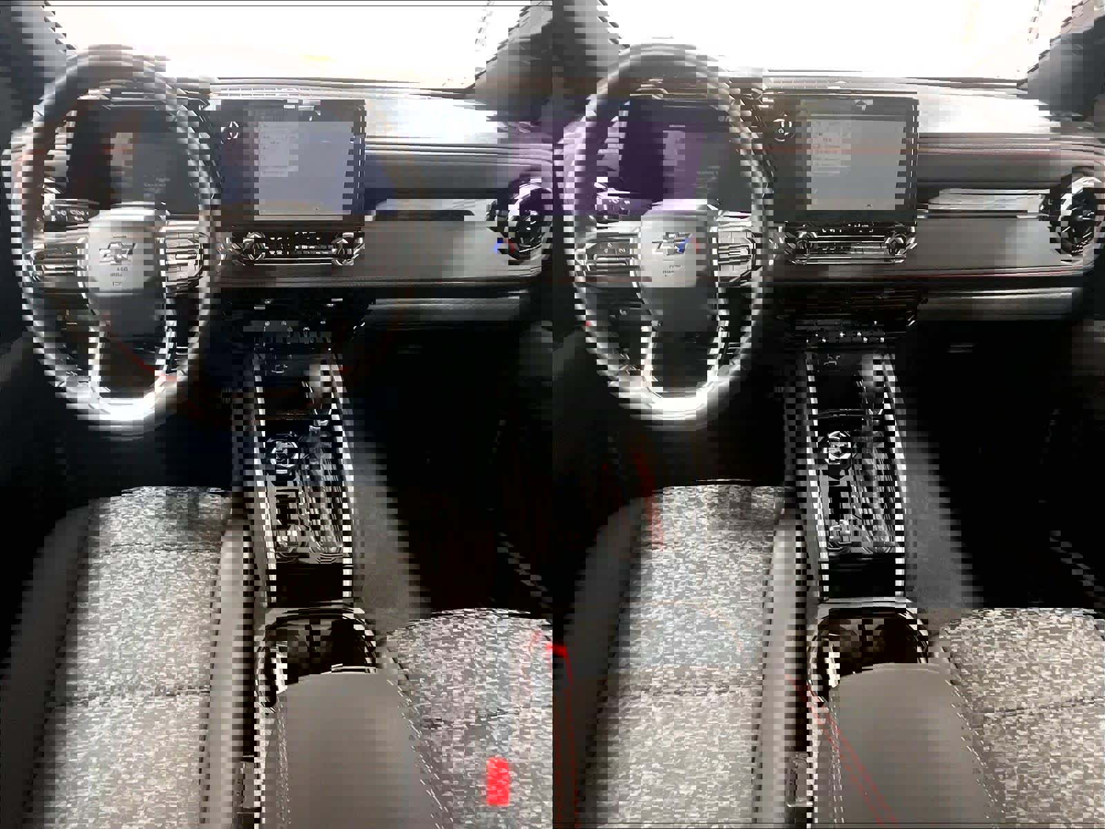 Used 2024 Chevrolet Colorado Z71 w/ Z71 Convenience Package 2 image 21