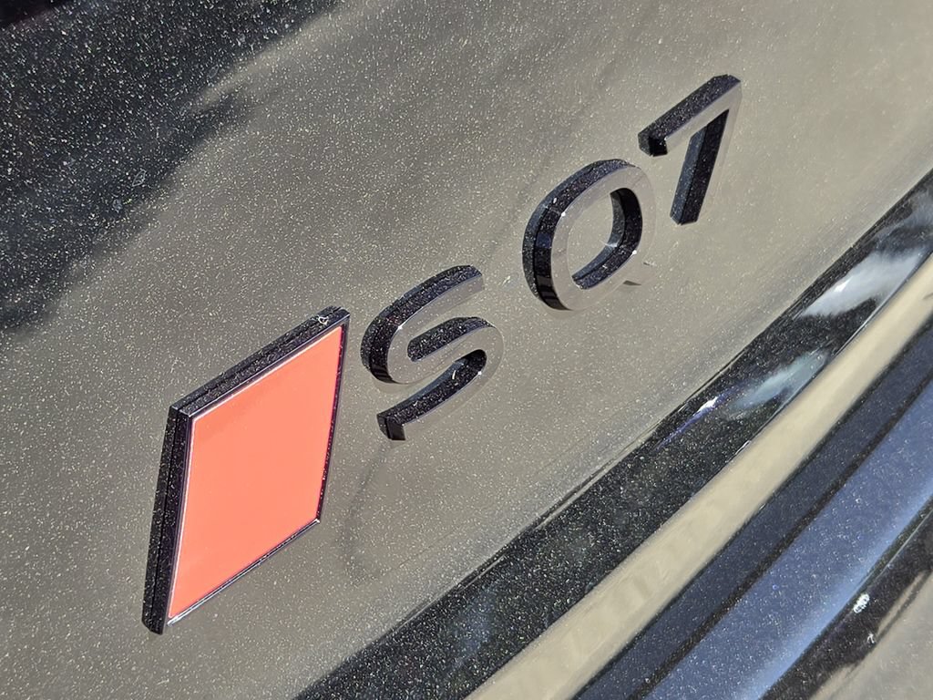 New 2026 Audi SQ7 Prestige AWD/4WD image 14