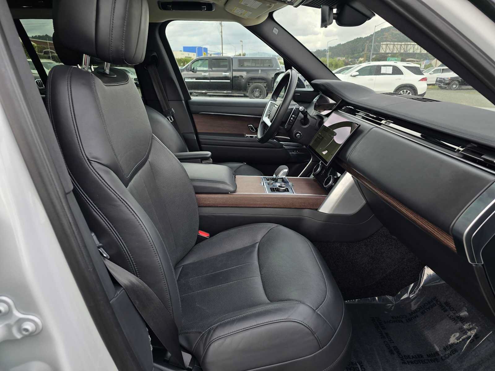 Used 2023 Land Rover Range Rover SE AWD/4WD image 11