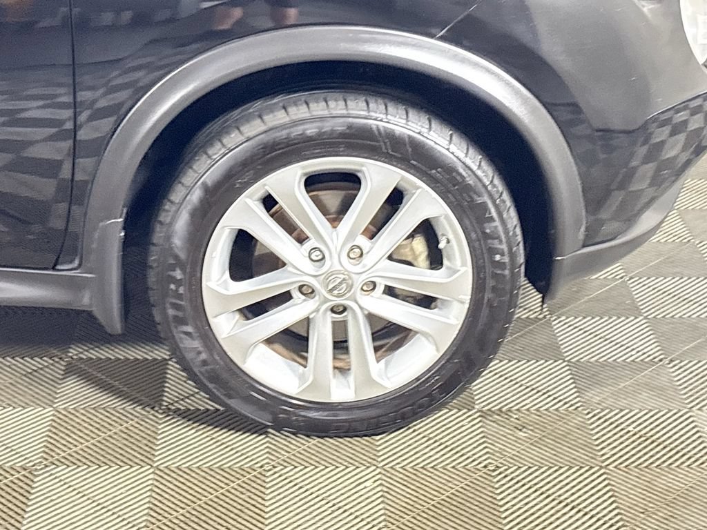 Used 2015 Nissan Juke SL FWD image 23