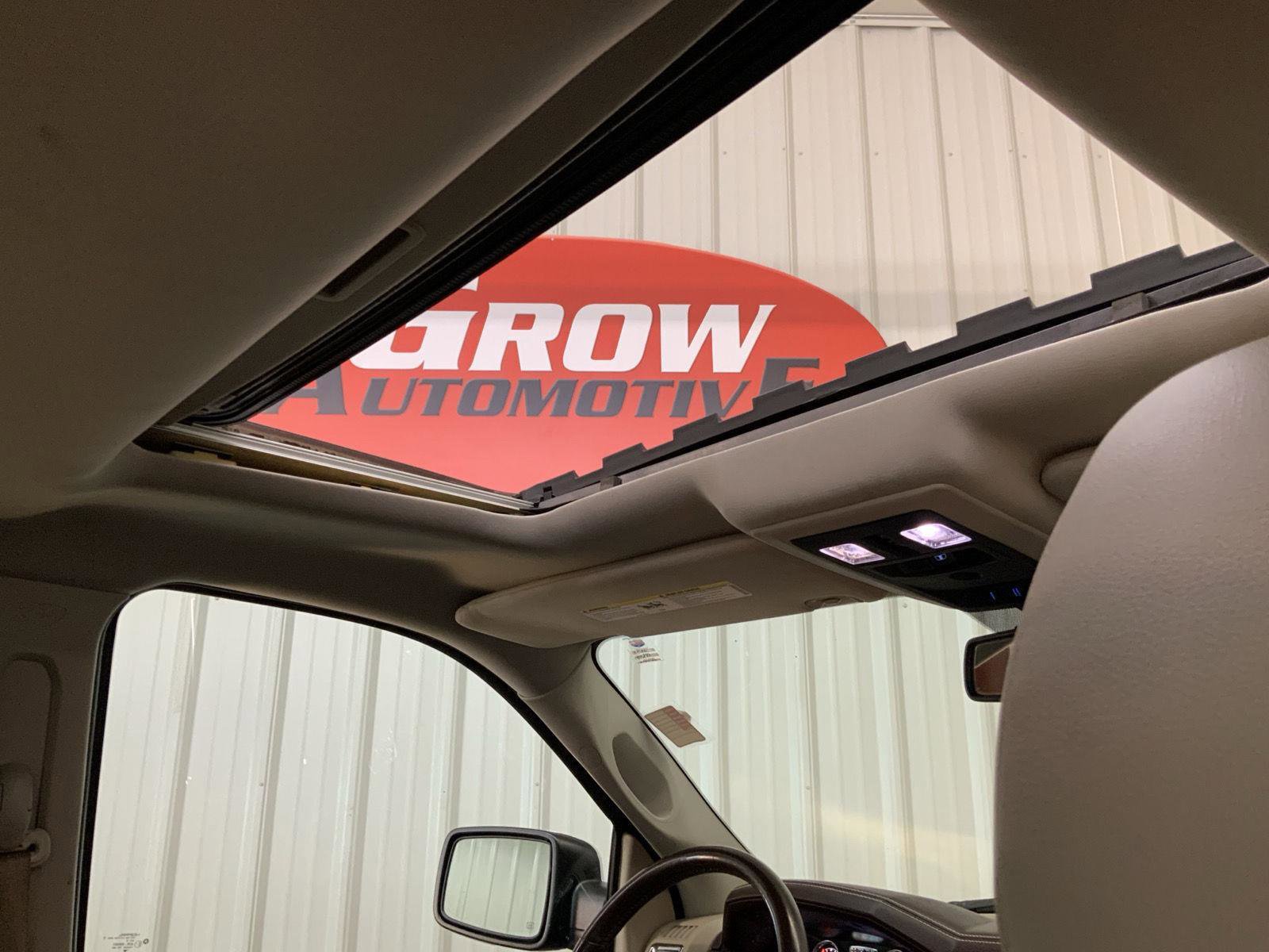 Used 2015 RAM 1500 Laramie w/ Convenience Group AWD/4WD image 34