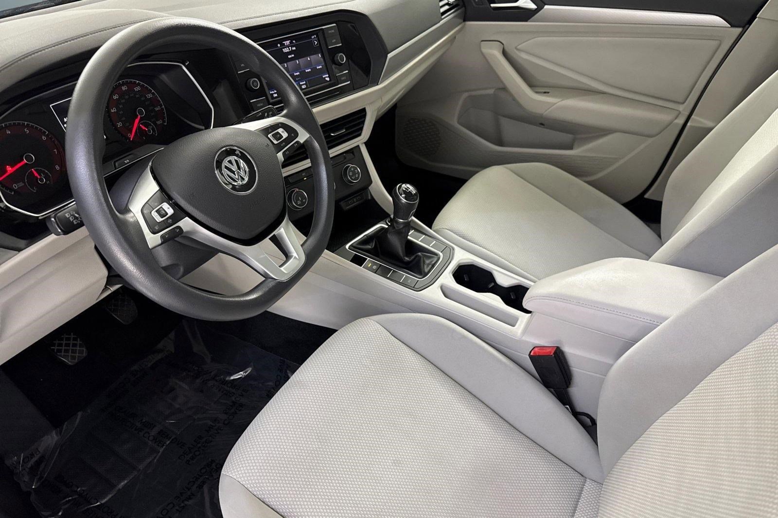 Used 2021 Volkswagen Jetta S w/ Driver Assistance Package image 4