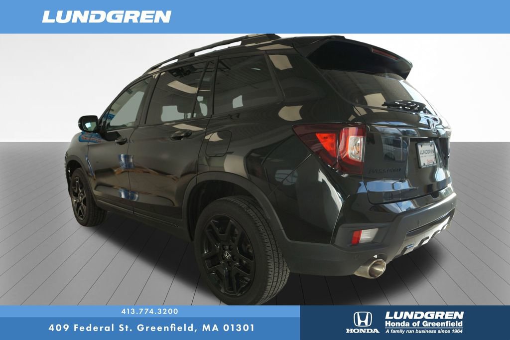 Used 2024 Honda Passport Black Edition image 6