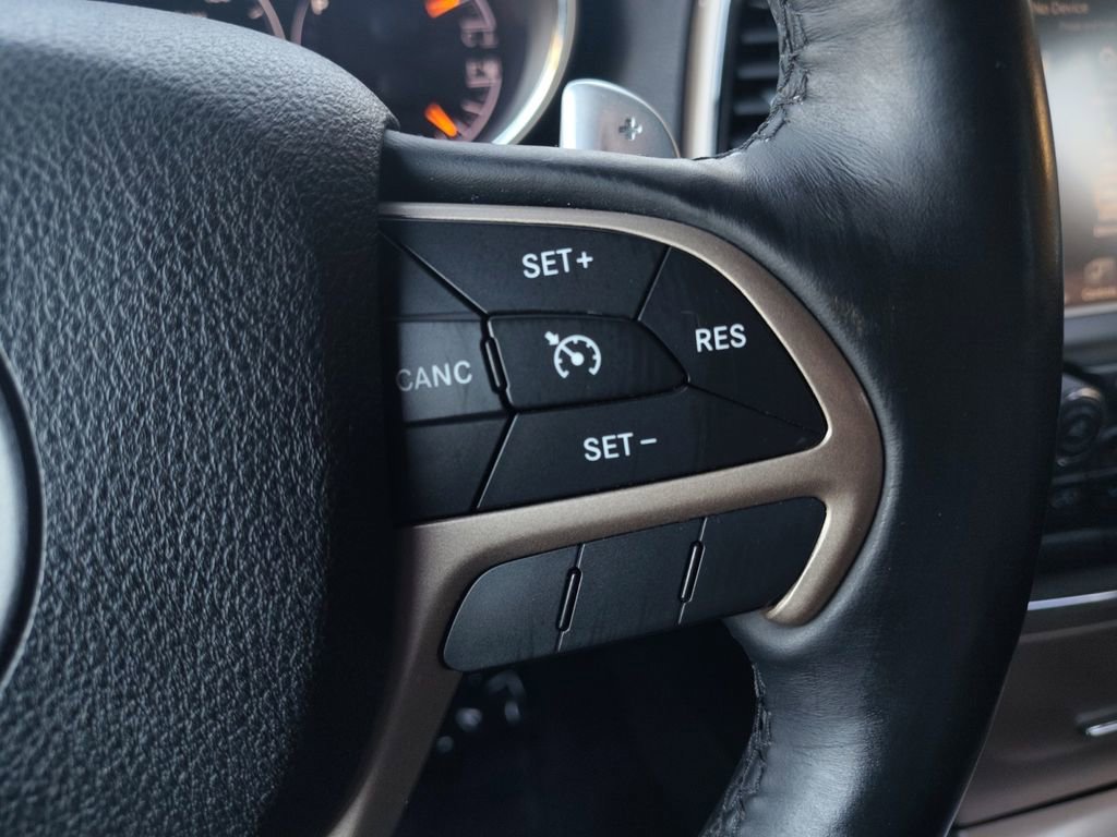 Used 2015 Jeep Grand Cherokee Altitude image 23