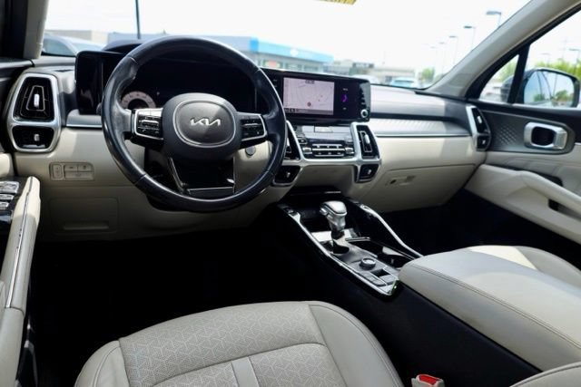 Used 2023 Kia Sorento SX AWD/4WD image 7