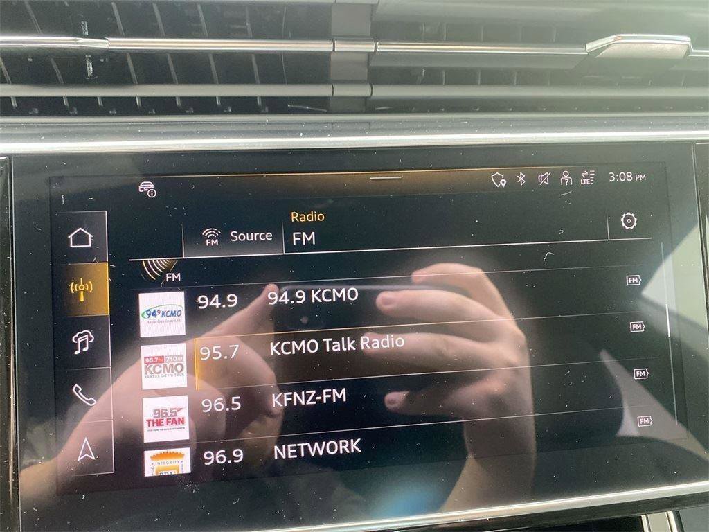 New 2026 Audi Q8 Premium Plus AWD/4WD image 16
