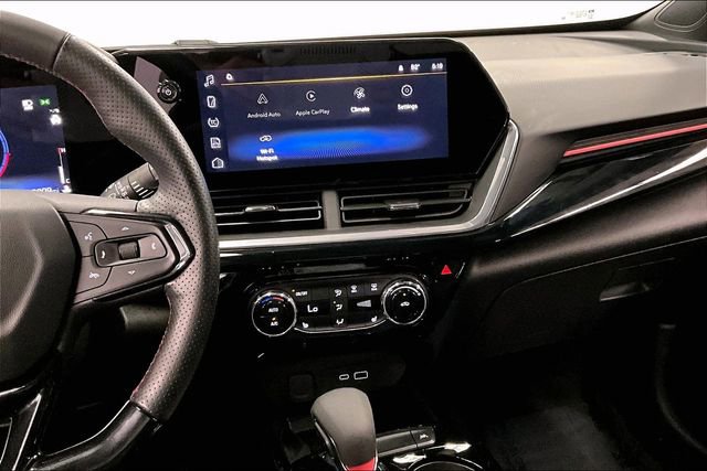 Used 2024 Chevrolet Trax RS w/ Sunroof Package image 7