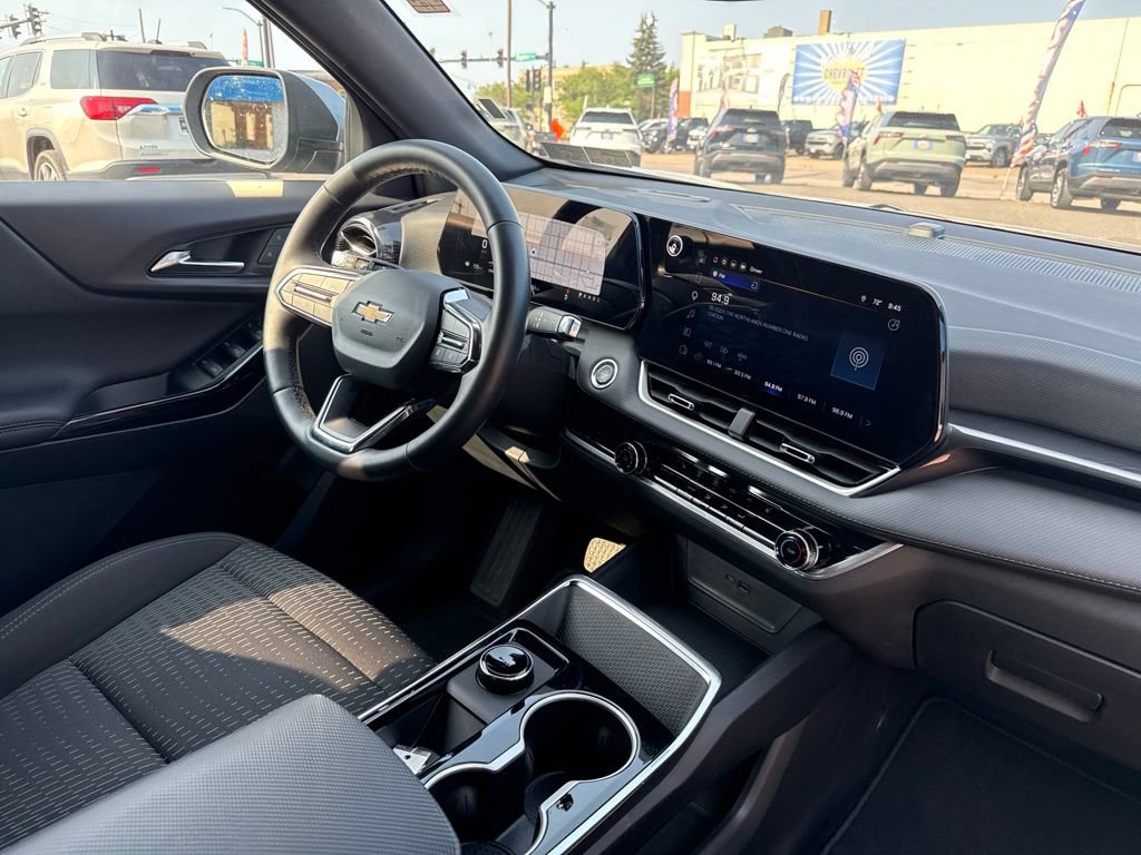 Certified 2026 Chevrolet Equinox LT AWD/4WD image 39