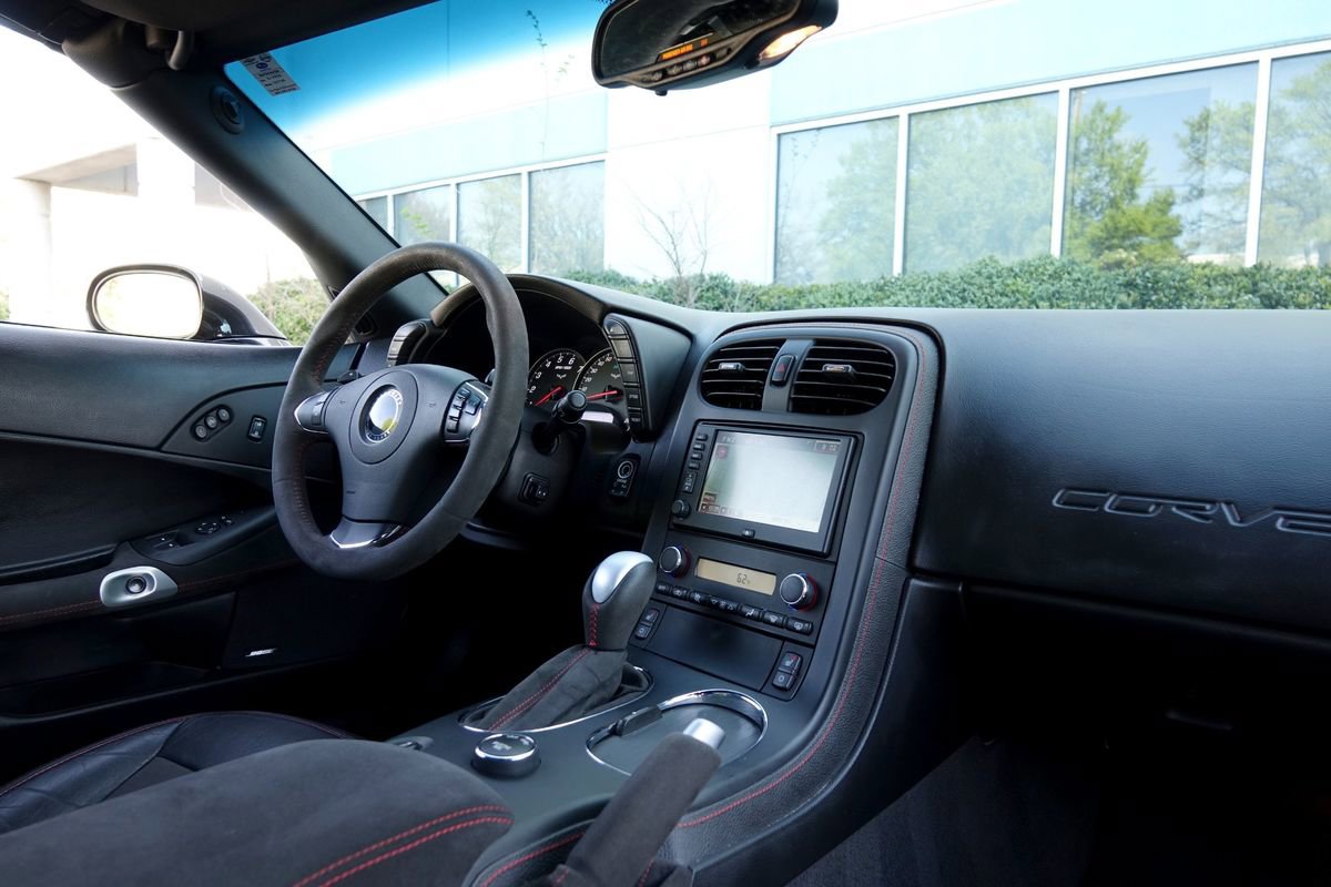 Used 2012 Chevrolet Corvette Grand Sport w/ 3LT Preferred Equipment Group image 8