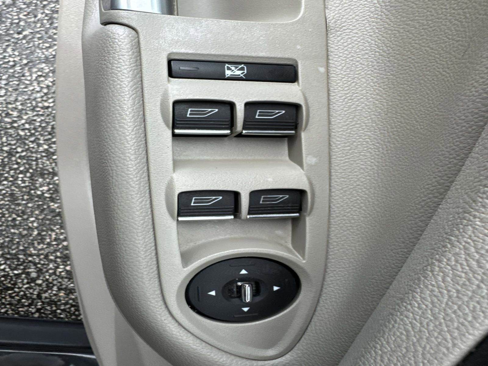 Used 2014 Ford Escape Titanium w/ Equipment Group 401A AWD/4WD image 20