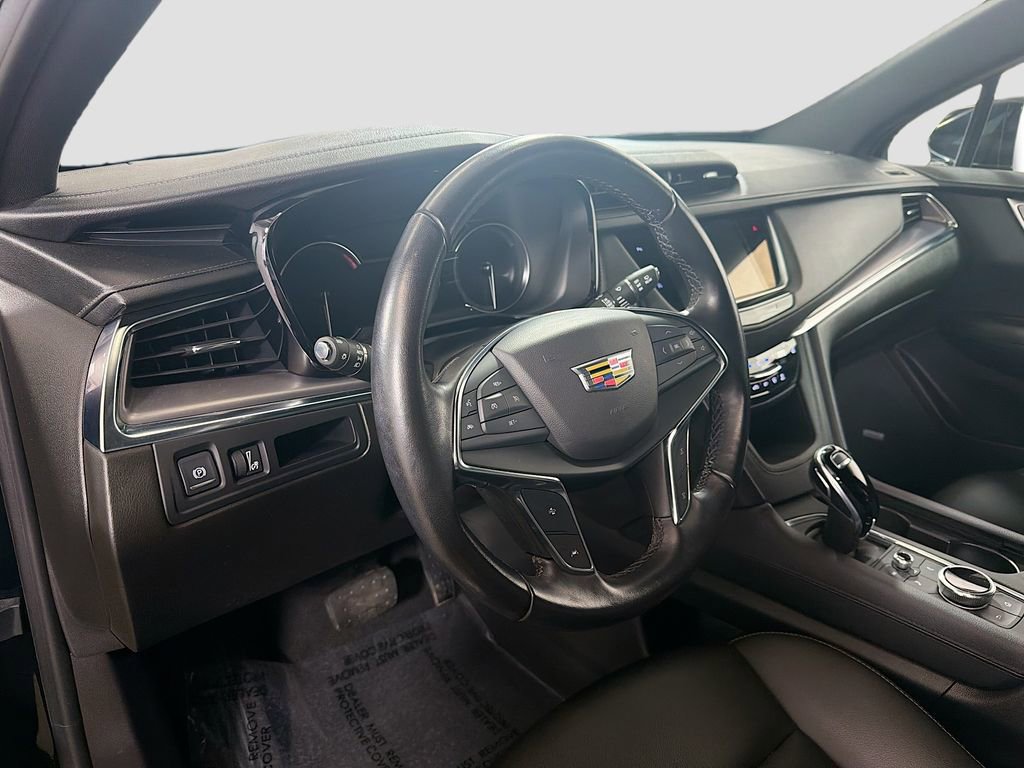 Used 2022 Cadillac XT5 Luxury image 9