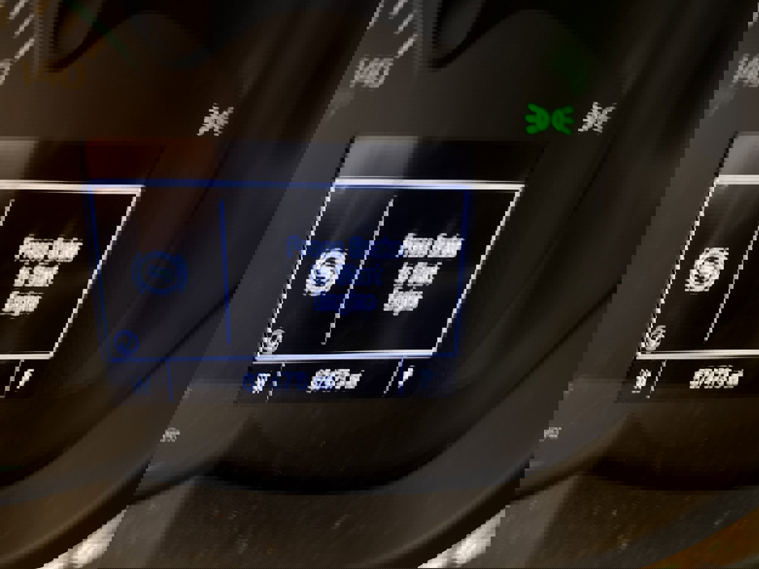 Used 2018 Chevrolet Trax LT w/ LT Convenience Package FWD image 5