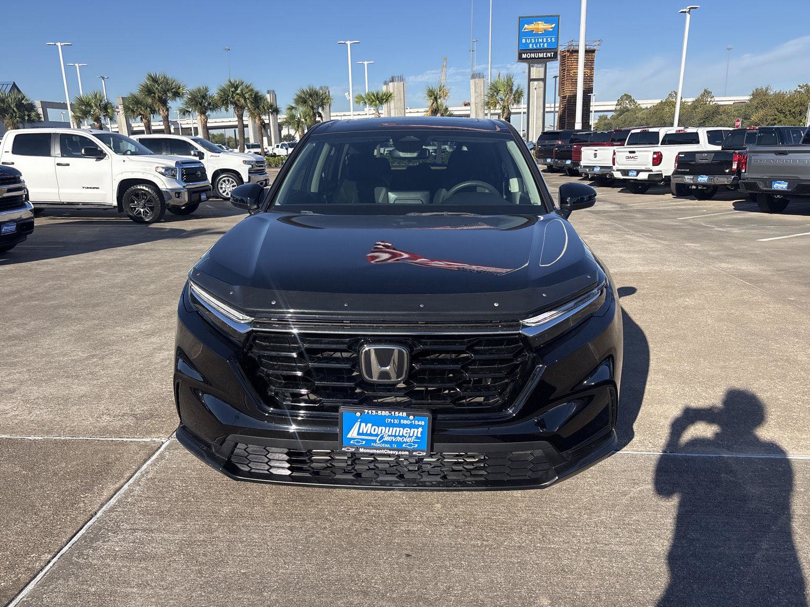 Used 2023 Honda CR-V EX image 2