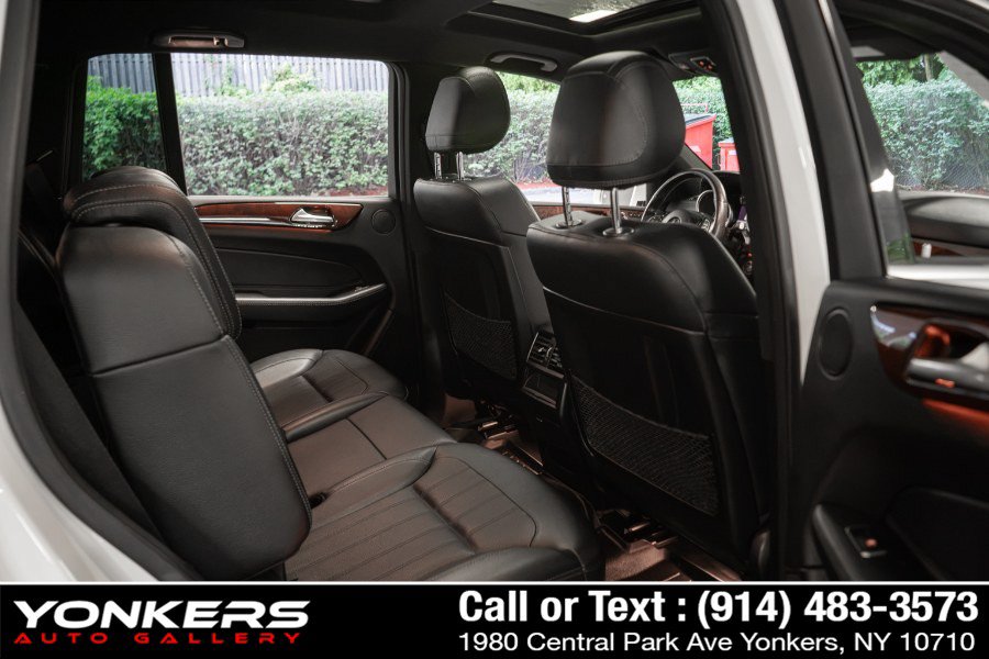 Used 2019 Mercedes-Benz GLS 450 4MATIC image 28