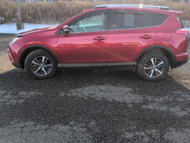 Used 2016 Toyota RAV4 XLE image 4