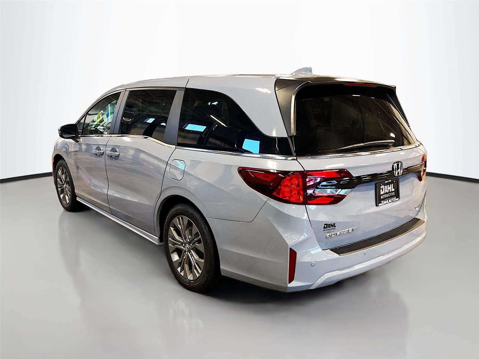 New 2026 Honda Odyssey Elite image 5