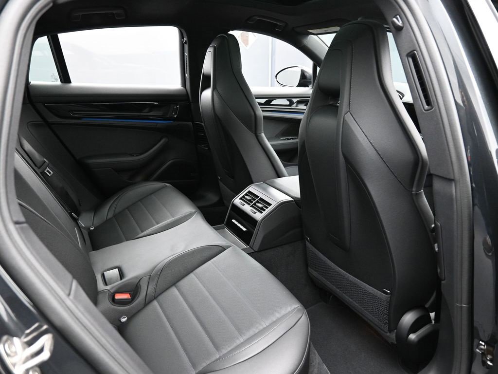 New 2026 Porsche Panamera 4 image 27