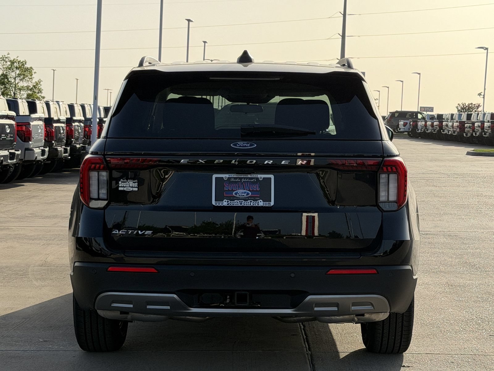 New 2026 Ford Explorer Active w/ Active Comfort Package RWD image 5
