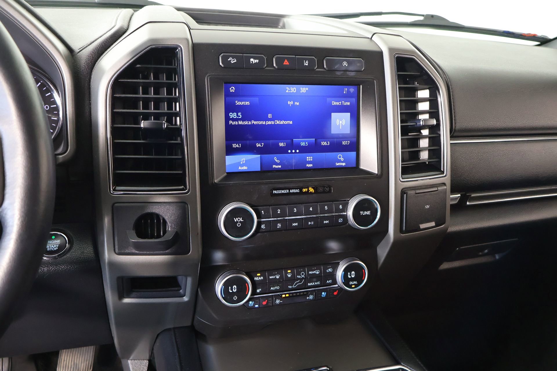 Used 2021 Ford Expedition XLT image 5