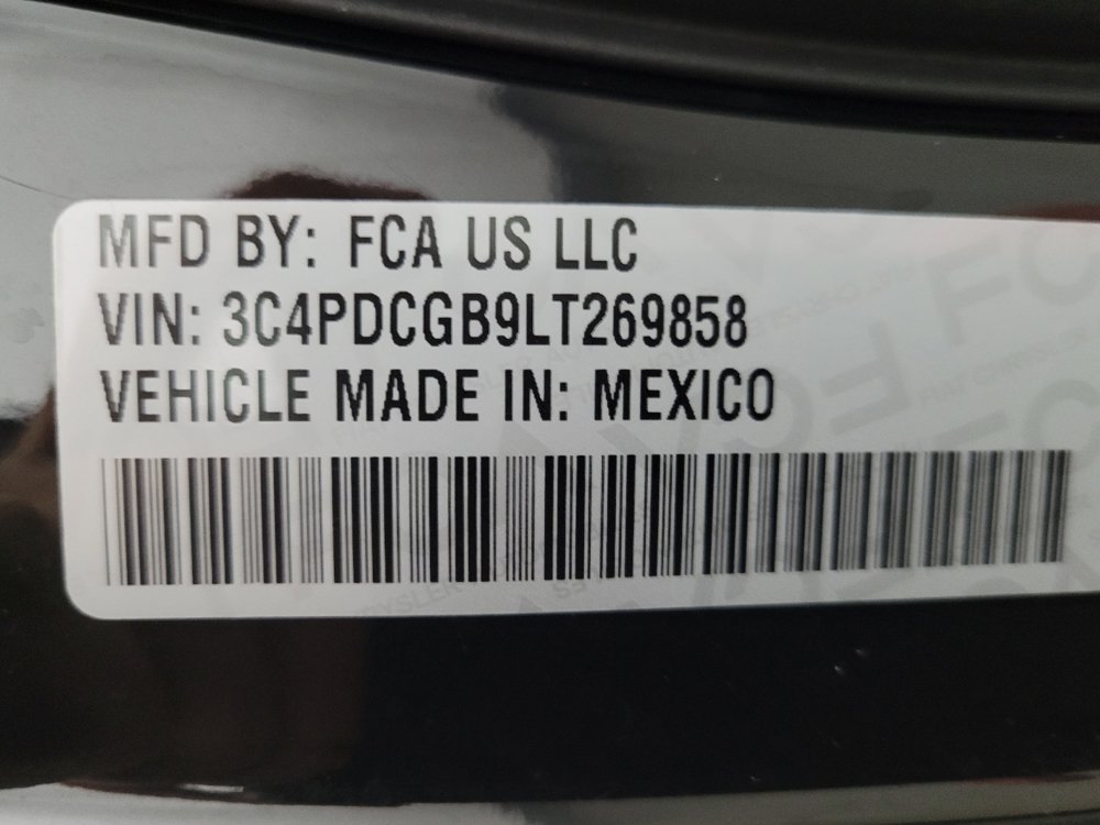 Used 2020 Dodge Journey Crossroad FWD image 33