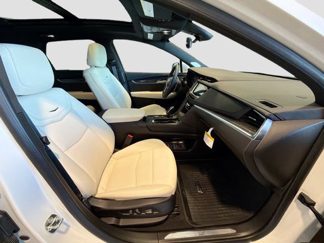 New 2025 Cadillac XT5 Sportv w/ Technology Package AWD/4WD image 24