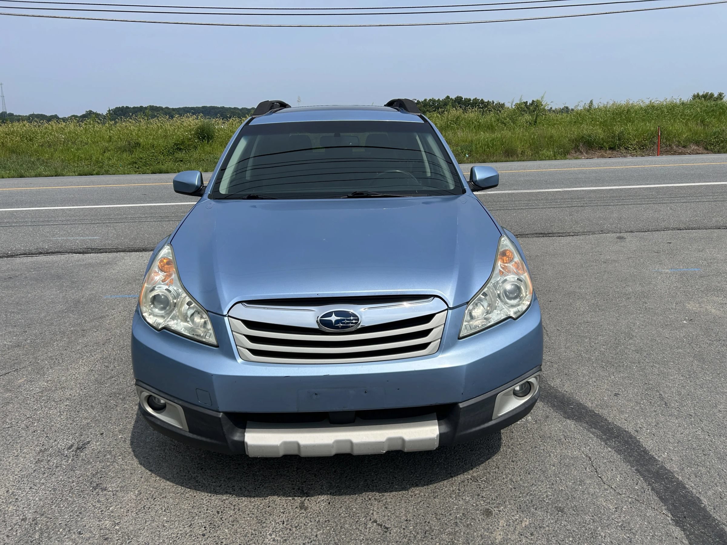 Used 2011 Subaru Outback 2.5i Limited AWD/4WD image 4