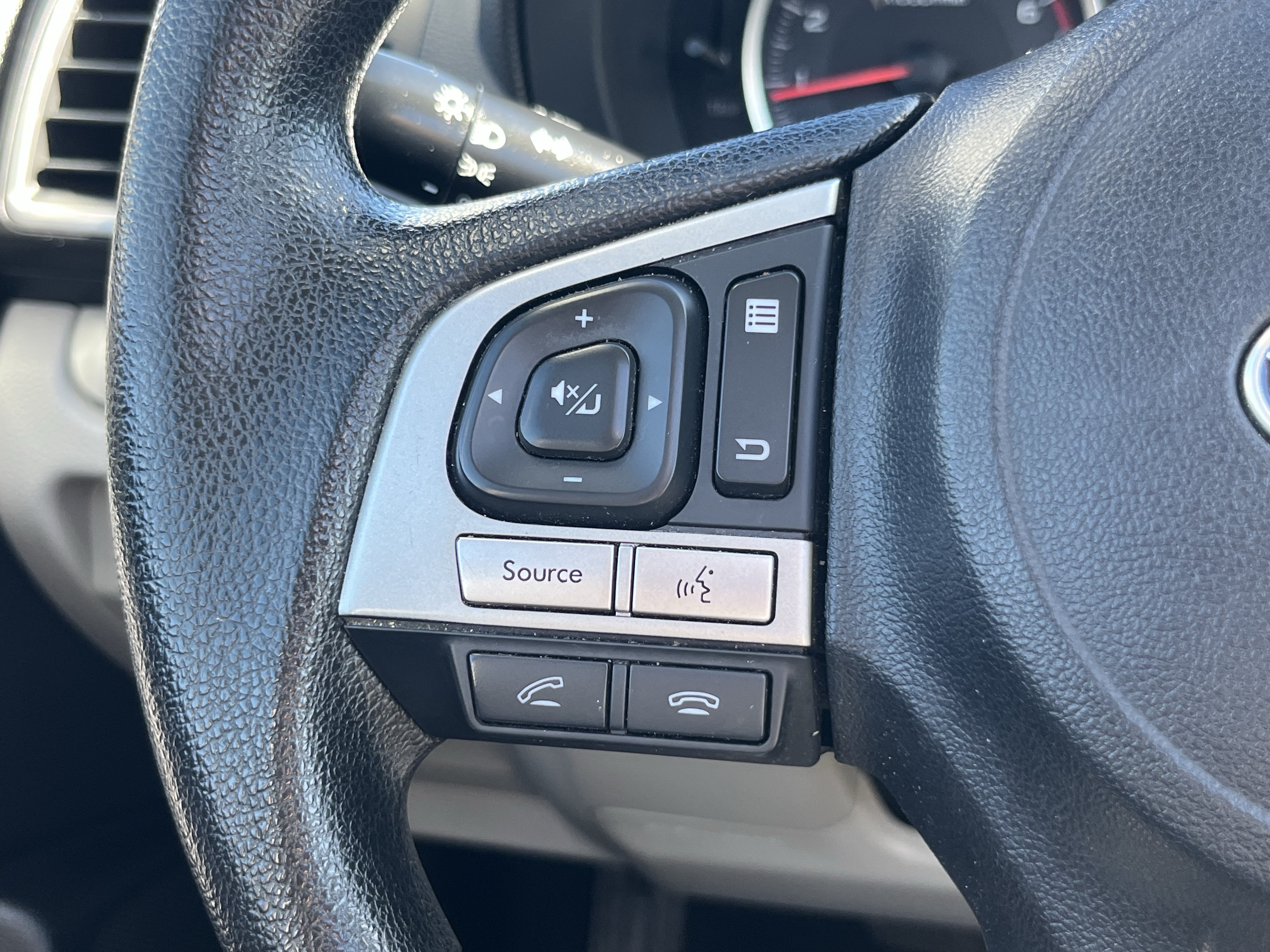 Used 2018 Subaru Forester 2.5i Premium w/ Protection Package #1 AWD/4WD image 23