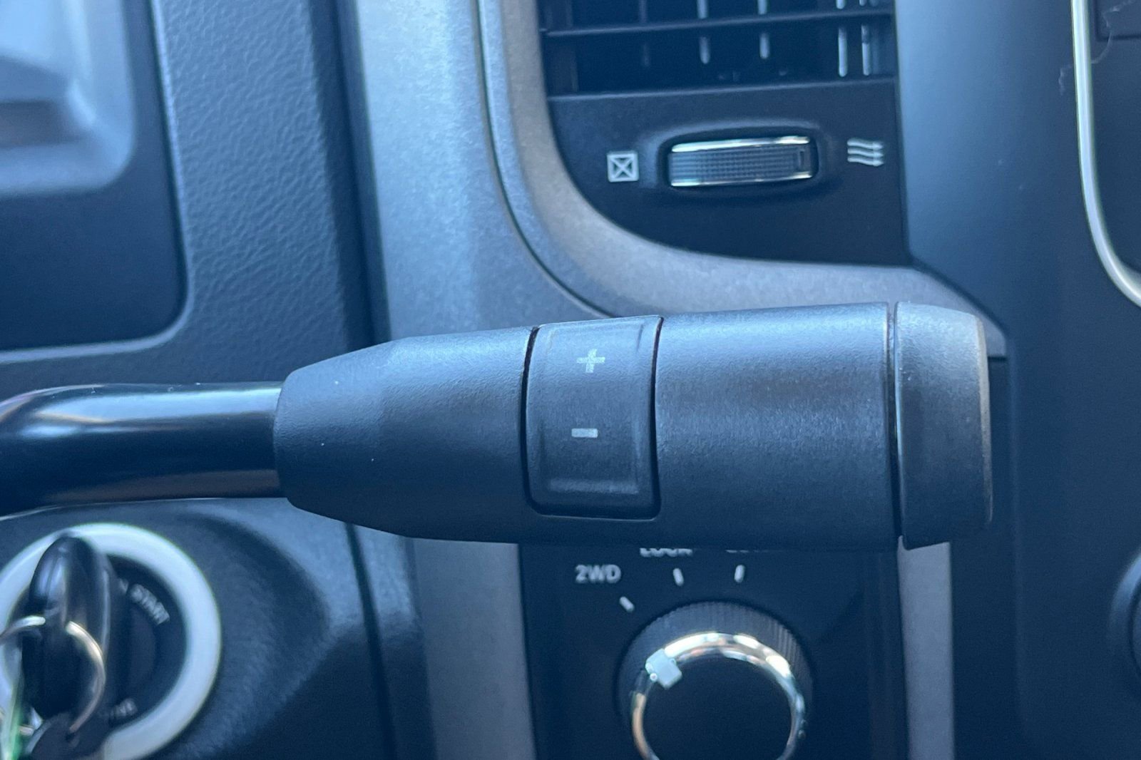 Used 2015 RAM 2500 Tradesman w/ Chrome Appearance Group image 20