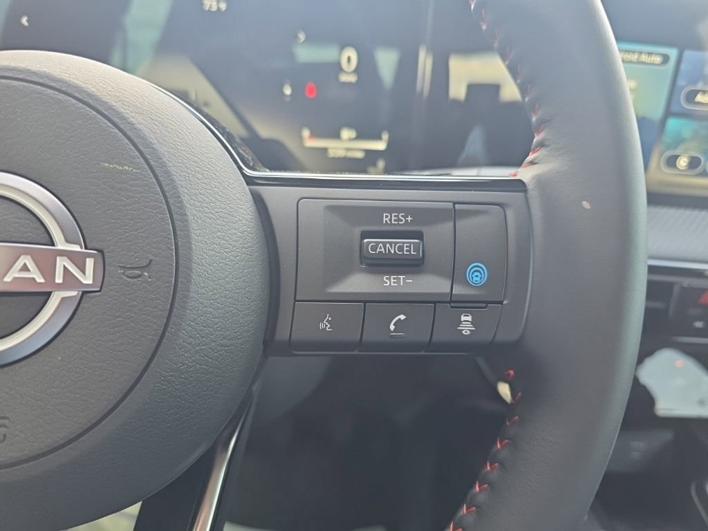 Certified 2025 Nissan Kicks SR AWD/4WD image 21