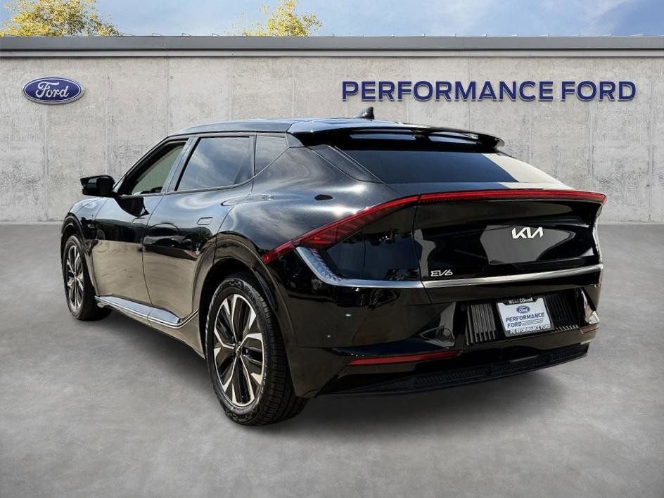 Used 2022 Kia EV6 Wind image 10