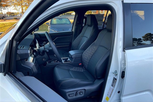 New 2025 Toyota 4Runner TRD Off-Road Premium image 9