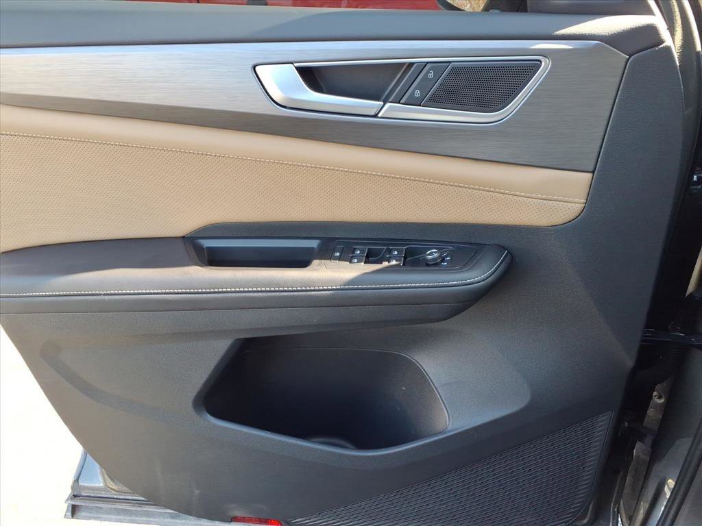 Used 2024 Volkswagen Atlas Cross Sport SE image 23