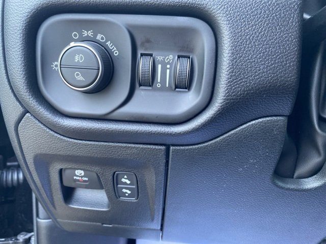 New 2026 RAM 1500 4x4 Crew Cab image 18