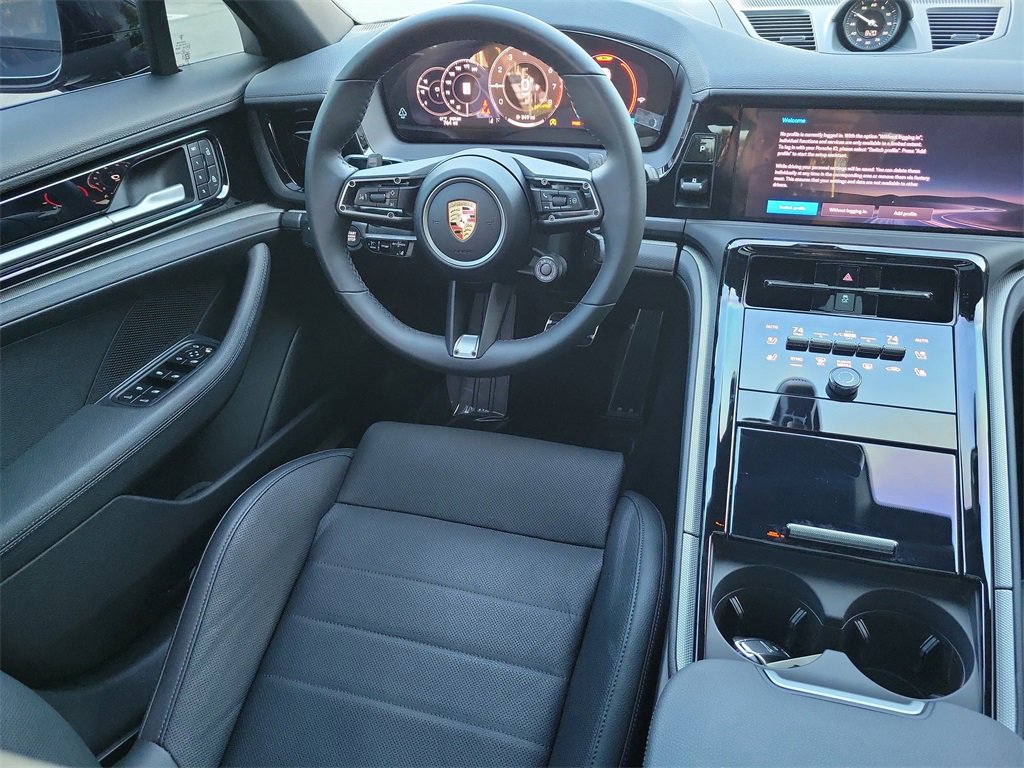 Used 2026 Porsche Panamera 4 image 12