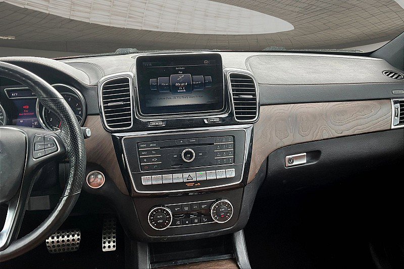 Used 2016 Mercedes-Benz GLE 450 4MATIC Coupe w/ Premium Package image 6