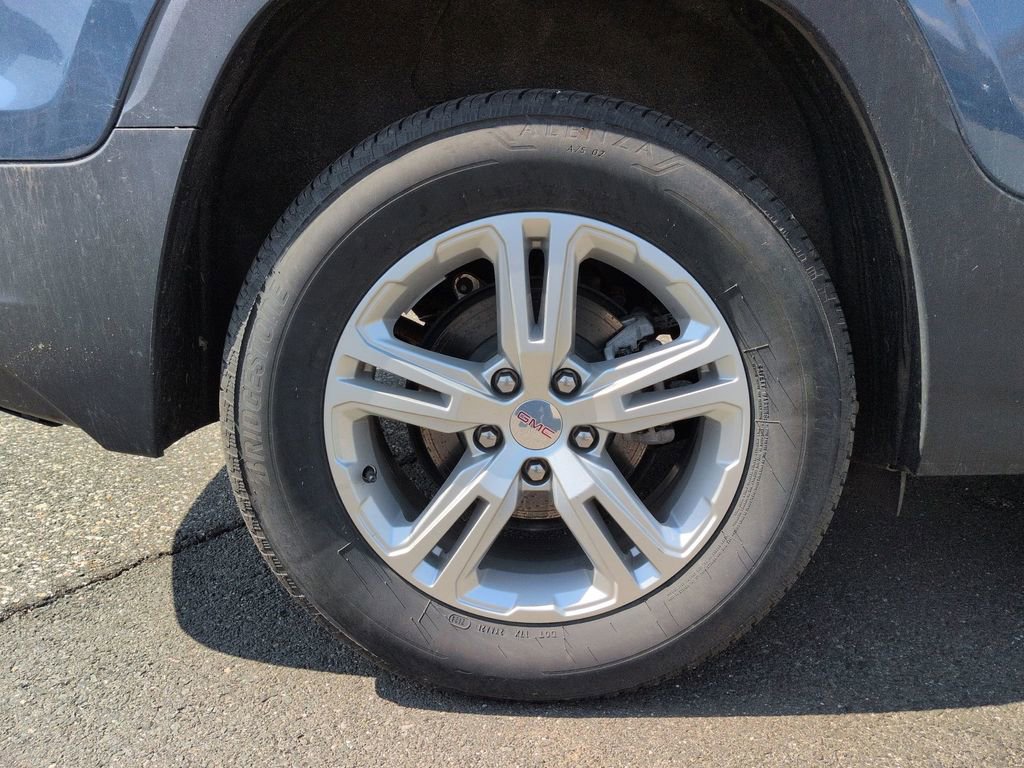 Certified 2024 GMC Terrain SLE image 25