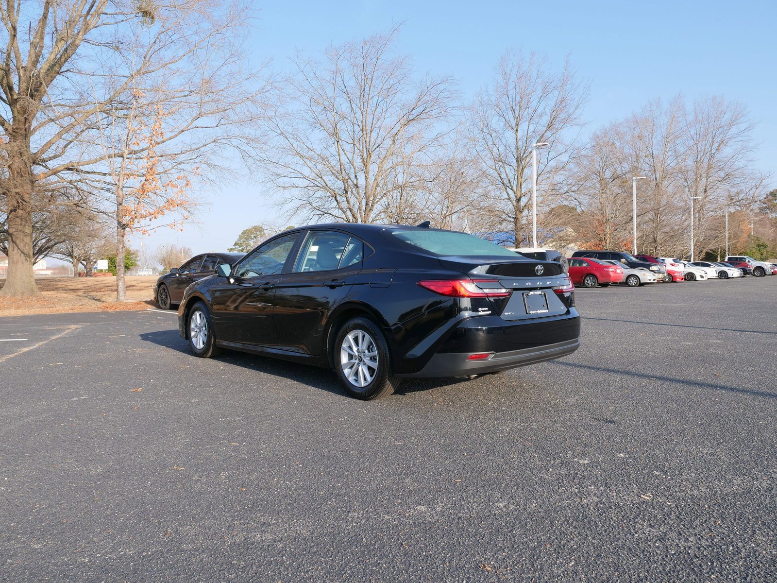Used 2025 Toyota Camry LE image 6