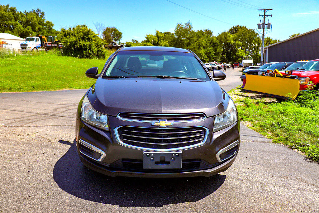 Used 2015 Chevrolet Cruze LT w/ Technology Package image 11