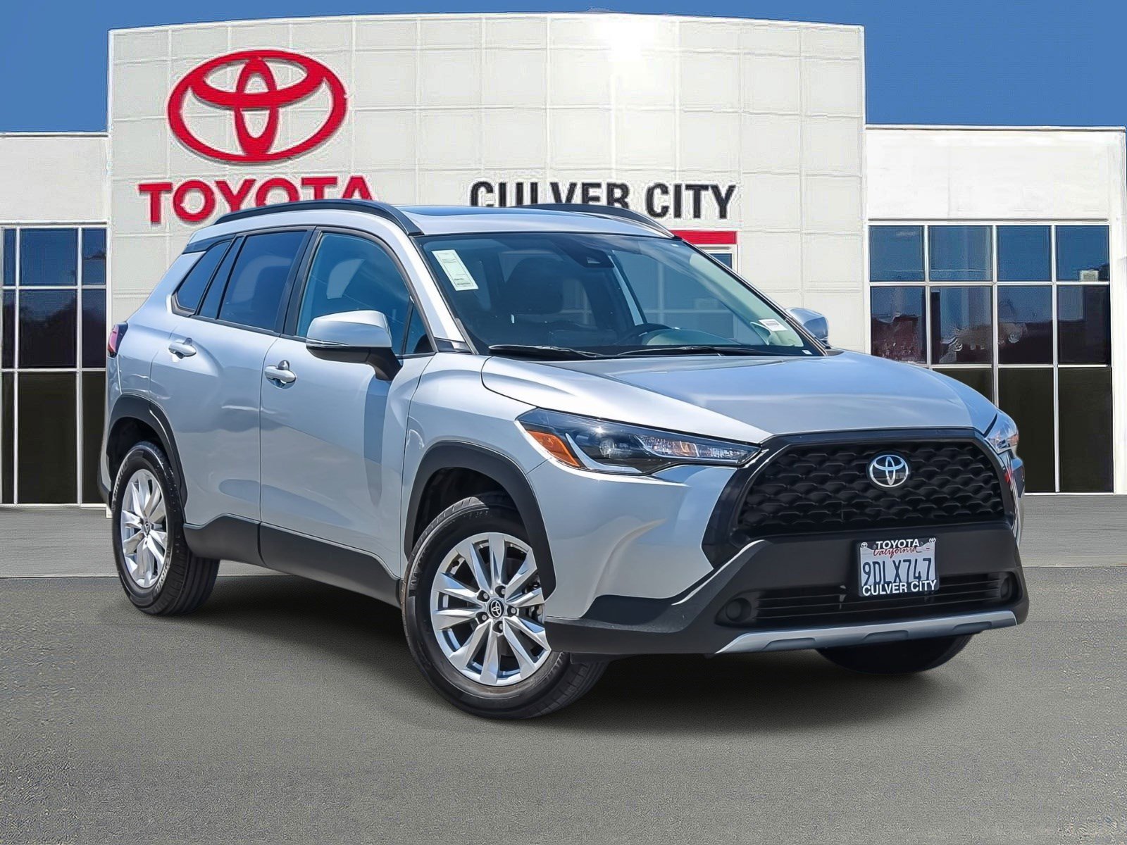 Certified 2022 Toyota Corolla Cross LE w/ Moonroof Package